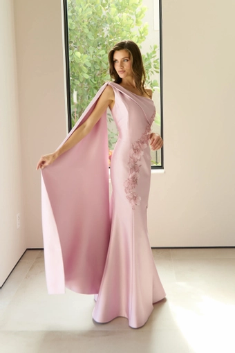 Kelly Chase Couture 26-615 #1 frontface vertical thumbnail