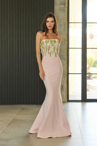 Kelly Chase Couture 26-629 #1 frontface vertical thumbnail