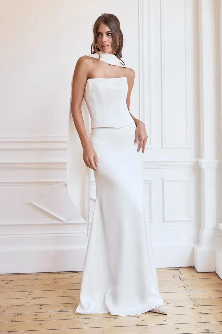 By Watters 31333 #0 default frontface vertical picture