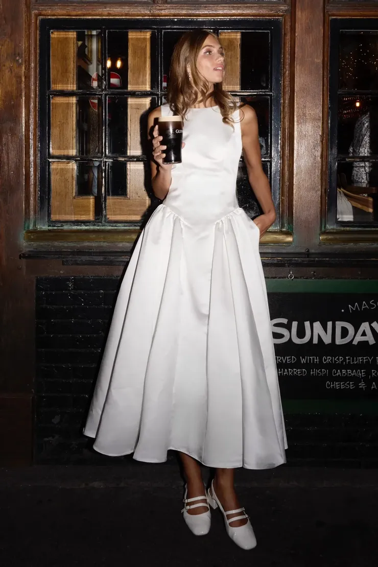 By Watters 31334 #0 default frontface vertical picture