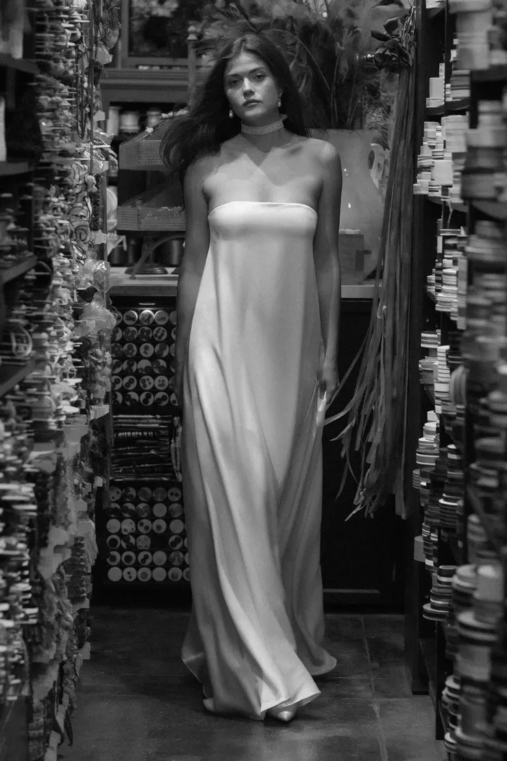 By Watters 31335 #0 default frontface vertical picture