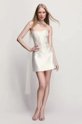 By Watters Elaine #4 frontface vertical thumbnail