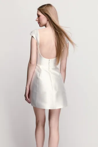 Ambra By Watters #4 default backface vertical thumbnail