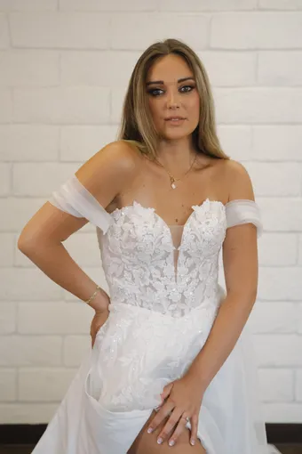 Nantes Collection by Evelyn Bridal Ausha #5 frontface vertical cropped thumbnail