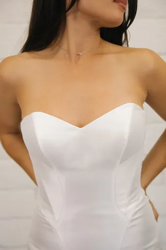 Nantes Collection by Evelyn Bridal Lenni #3 frontface vertical cropped thumbnail