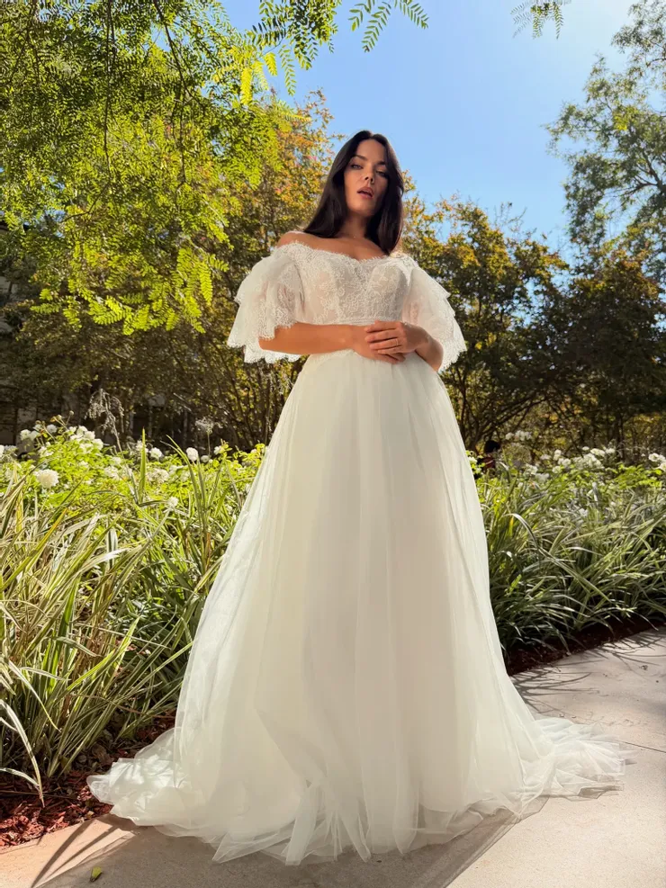 Nantes Collection by Evelyn Bridal Renley Image