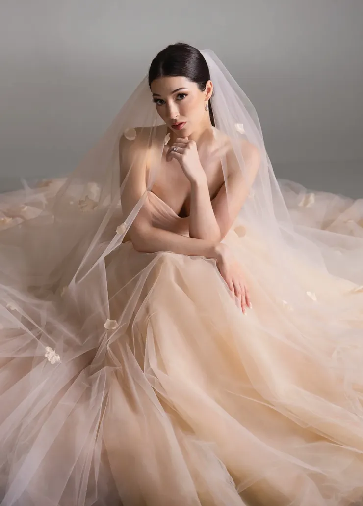 Blanc de Perez by Lazaro Bloom