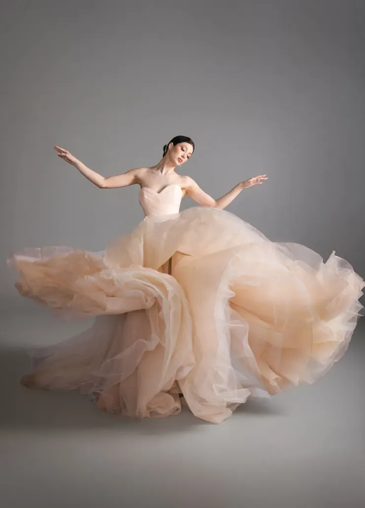 Blanc de Perez by Lazaro Bloom