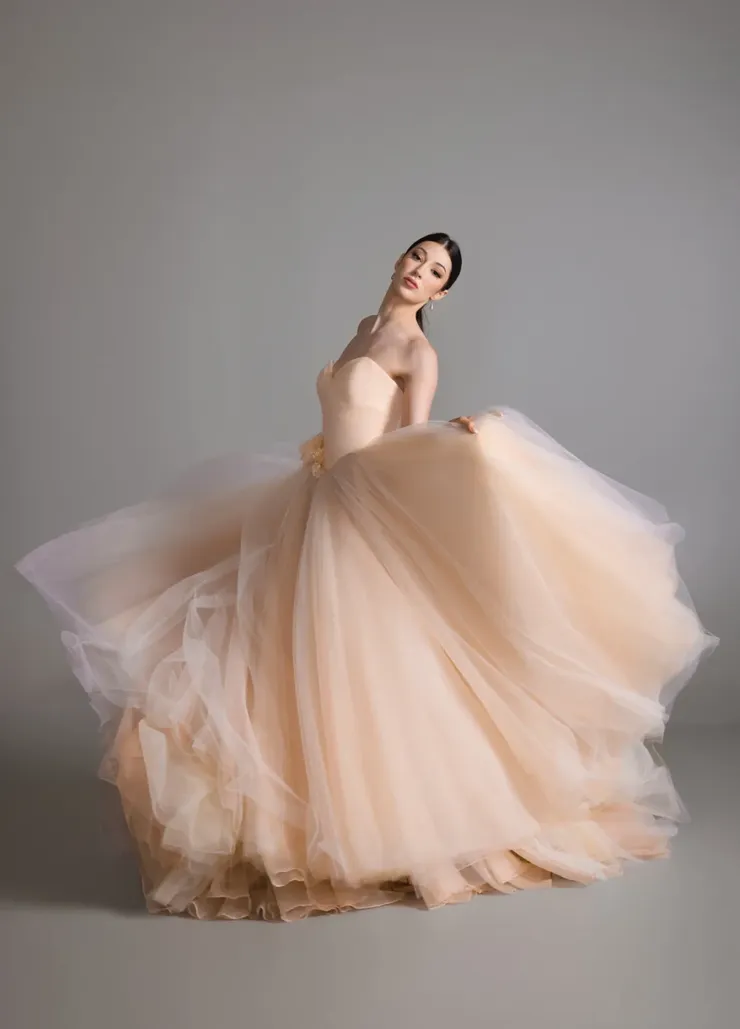 Blanc de Perez by Lazaro Bloom