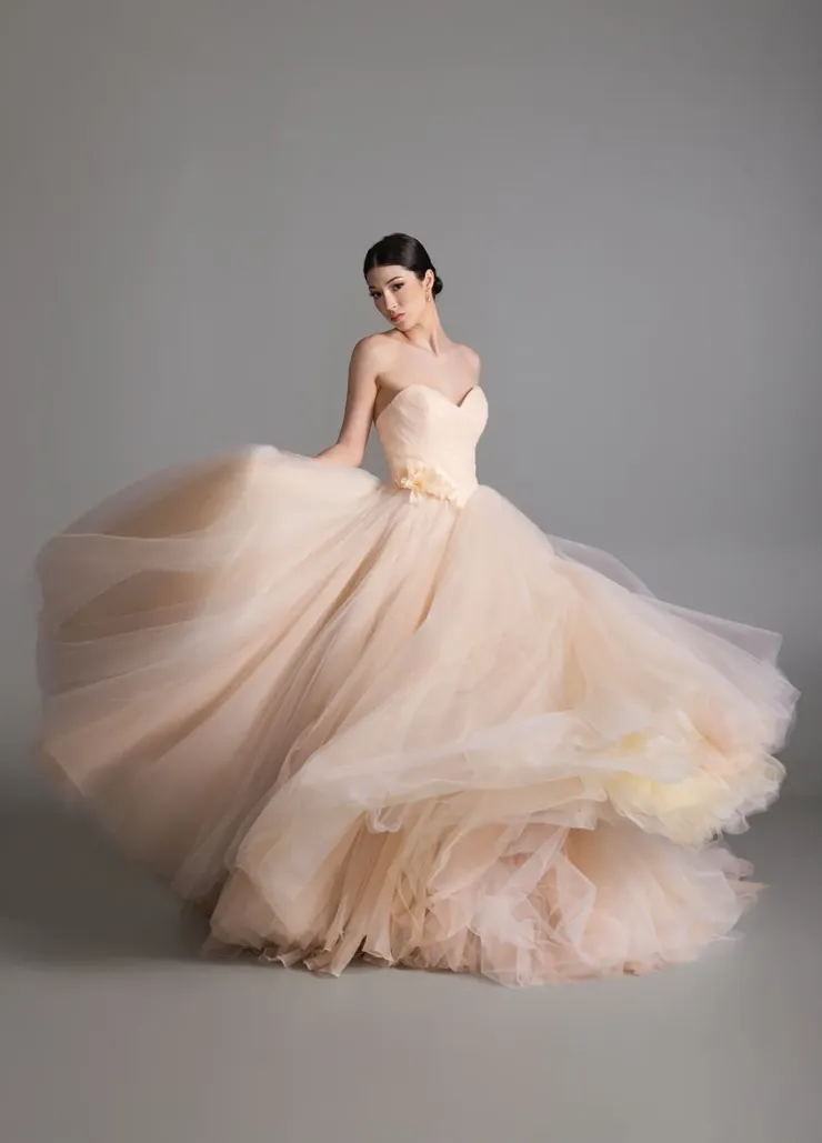 Blanc de Perez by Lazaro Bloom