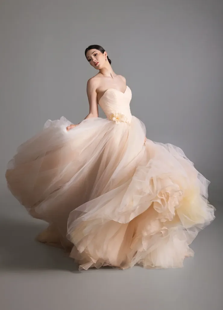 Blanc de Perez by Lazaro Bloom