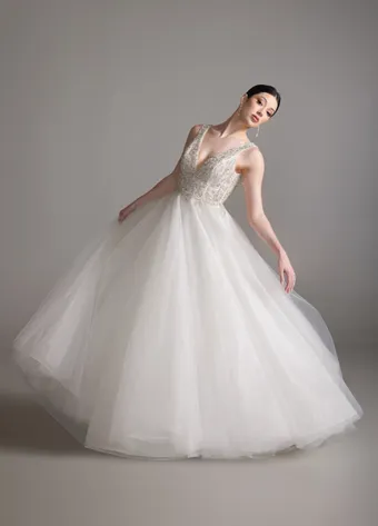 Blanc de Perez by Lazaro Style #Briar #2 frontface vertical thumbnail