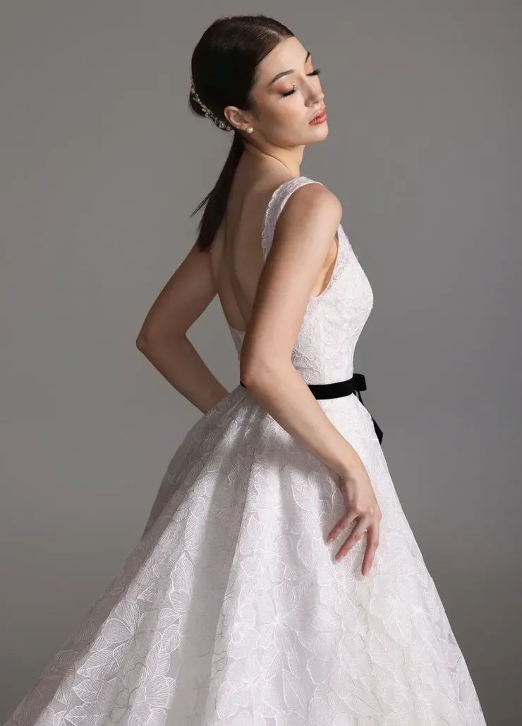 Blanc de Perez by Lazaro Brooklyn