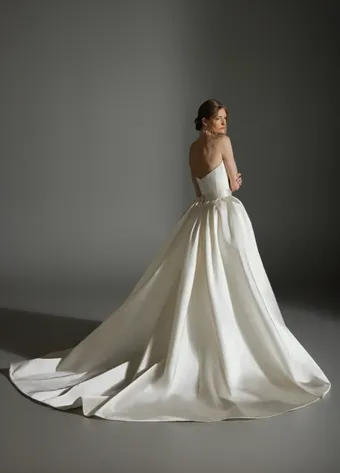 Maison by Lazaro Perez Style #Alicia #5 default backface vertical thumbnail