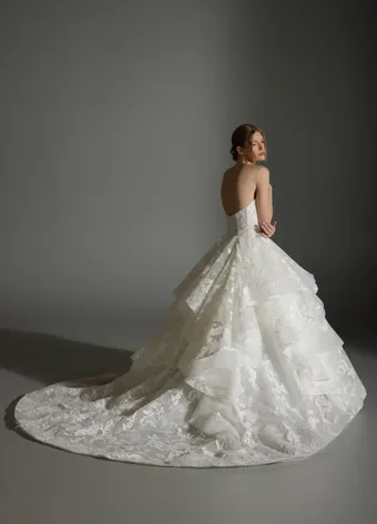 Maison by Lazaro Perez Style #Anabel #4 default backface vertical thumbnail