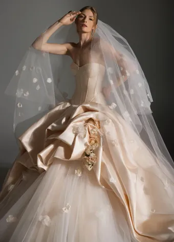 Maison by Lazaro Perez Style #Astor #14 frontface vertical cropped thumbnail