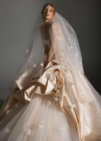 Maison by Lazaro Perez Style #Astor #18 frontface vertical cropped thumbnail