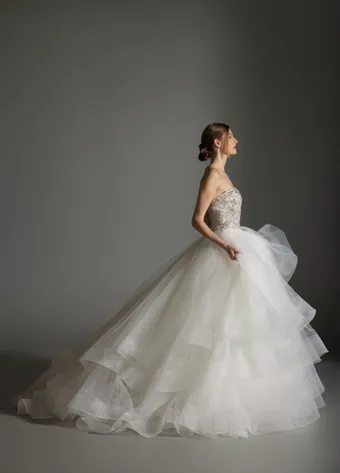 Maison by Lazaro Perez Style #Avril #5 frontface vertical thumbnail