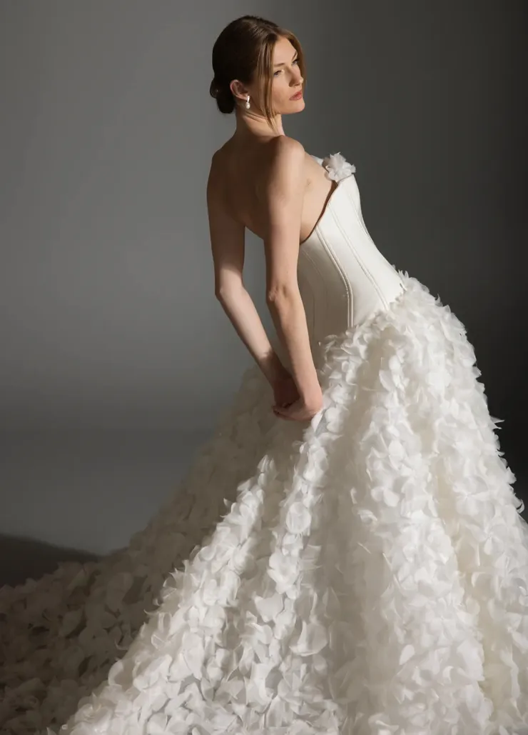 Maison by Lazaro Perez Azalea