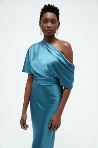 Amsale P941LS #4 frontface vertical cropped thumbnail