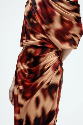 Amsale P945 #3 frontface vertical cropped thumbnail