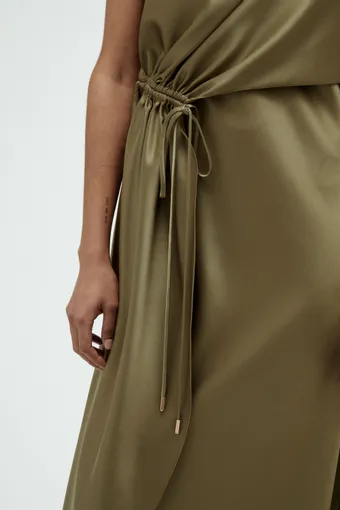 Amsale P956D #4 frontface vertical cropped thumbnail