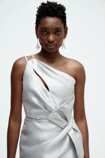 Amsale P966M #3 frontface vertical cropped thumbnail