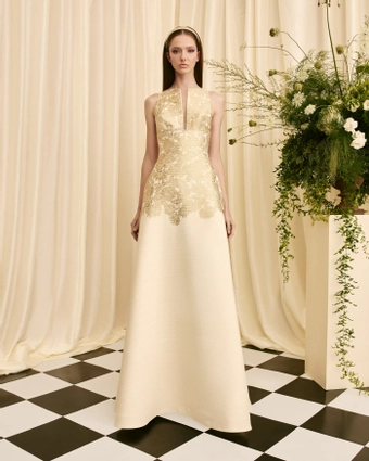 Audrey + Brooks Style #7018 #0 default frontface vertical thumbnail