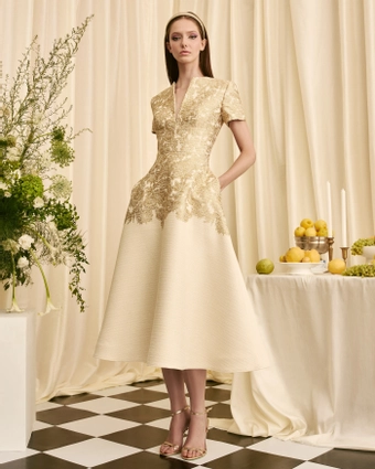 Audrey + Brooks Style #7019 #0 default frontface vertical thumbnail