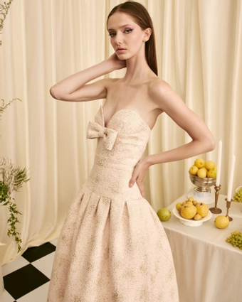 Audrey + Brooks 7022 #2 frontface vertical cropped thumbnail