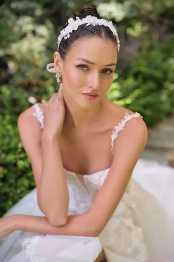 A & L WL063 #2 frontface vertical cropped thumbnail