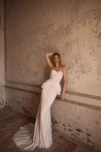 Gloriosa Daria Karlozi #0 default frontface vertical thumbnail