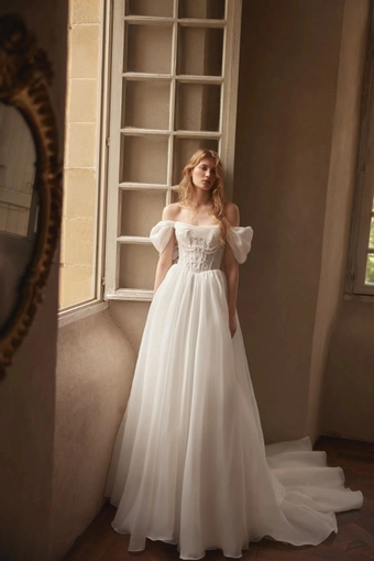 Viorica Daria Karlozi #0 default frontface vertical thumbnail