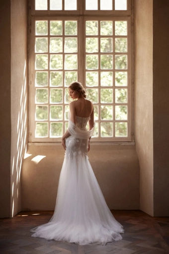 Nerine Daria Karlozi #1 default backface vertical thumbnail