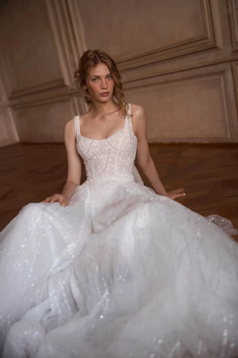 Peonita Daria Karlozi #2 frontface vertical cropped thumbnail