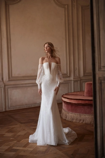 Orlaya Daria Karlozi #0 default frontface vertical thumbnail