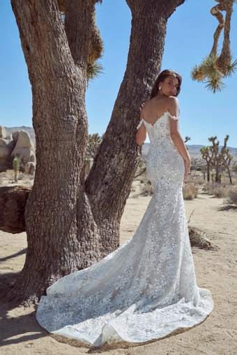 Calla Blanche 126104 #2 default backface vertical thumbnail