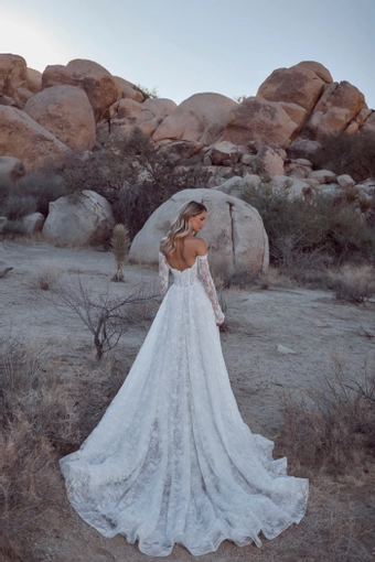 Calla Blanche 126105 #2 default backface vertical thumbnail