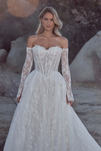 Calla Blanche 126105 #3 frontface vertical cropped thumbnail