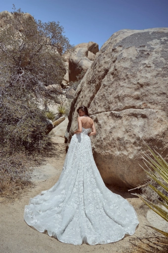 Calla Blanche 126107 #1 default backface vertical thumbnail