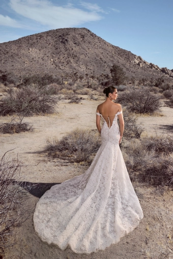 Calla Blanche 126109 #2 default backface vertical thumbnail