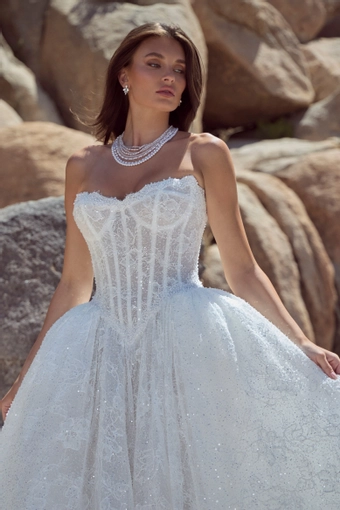 Calla Blanche 126111 #2 frontface vertical cropped thumbnail