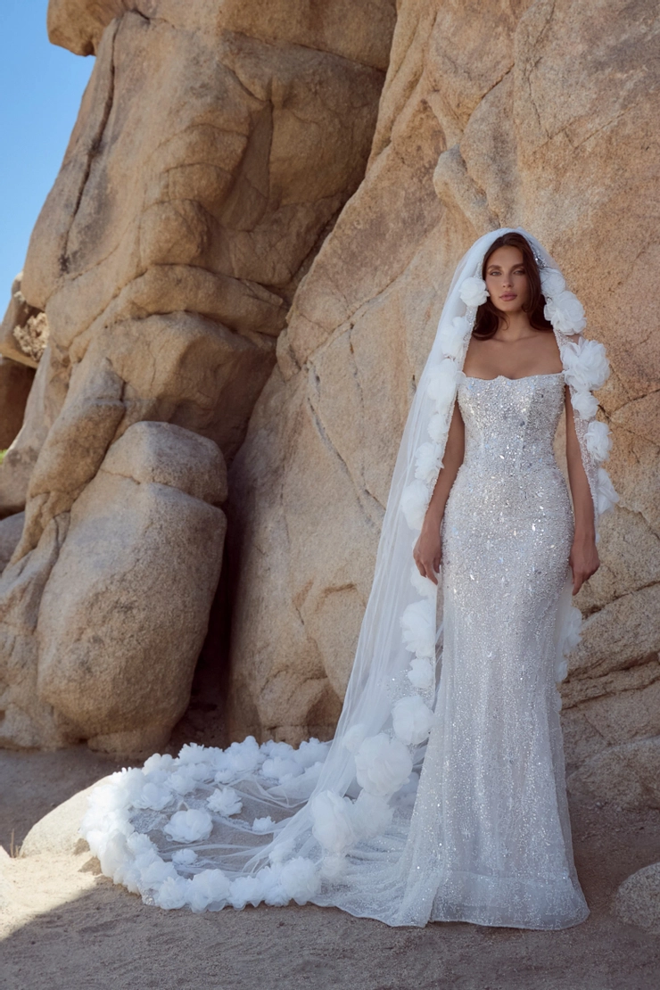 Calla Blanche Style #126112 #1 frontface vertical picture