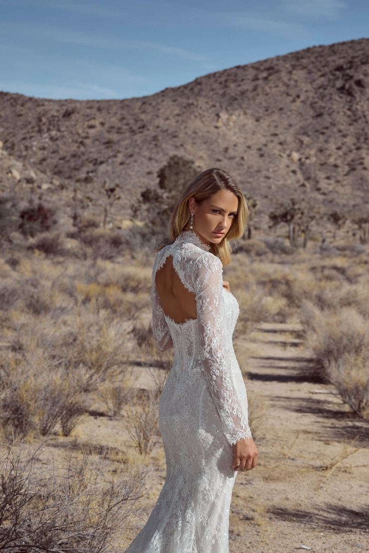 Calla Blanche Style #126116 #6 backface vertical cropped picture