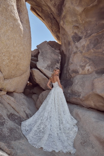 Calla Blanche 126123 #1 default backface vertical thumbnail