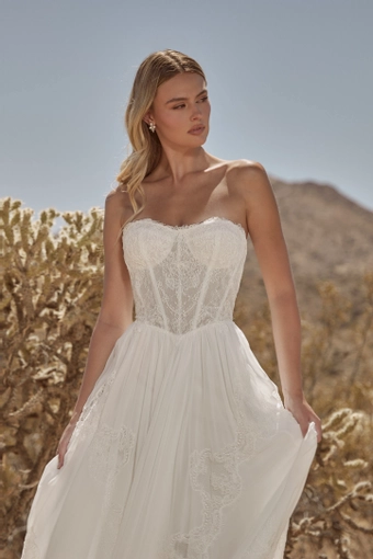 La Perle by Calla Blanche LP2601 #4 frontface vertical cropped thumbnail