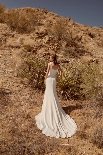 La Perle by Calla Blanche LP2608 #1 default backface vertical thumbnail