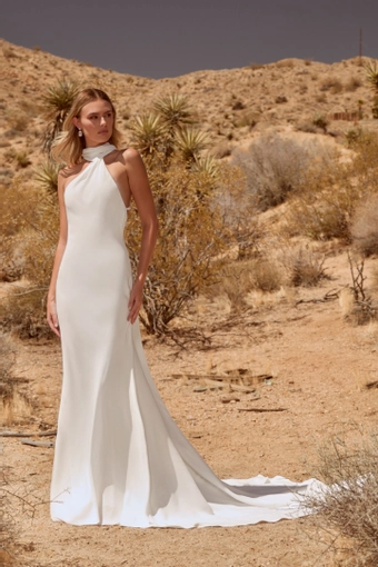 La Perle by Calla Blanche LP2620 #0 default frontface vertical thumbnail