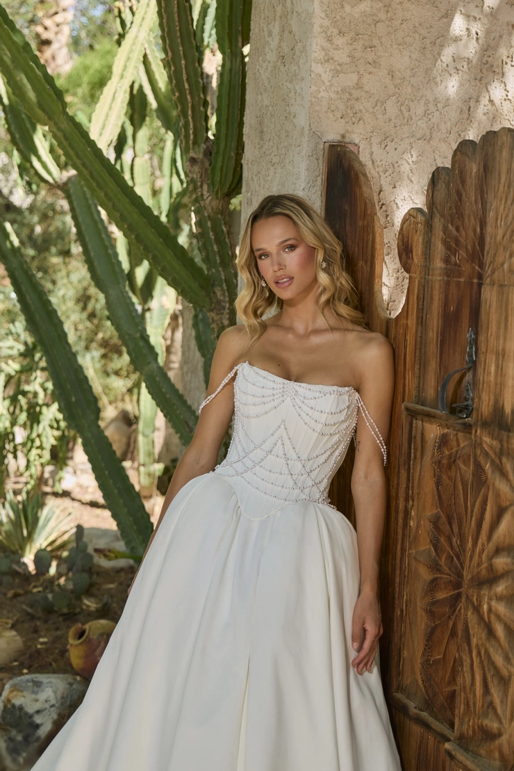 L'Amour by Calla Blanche LA26103