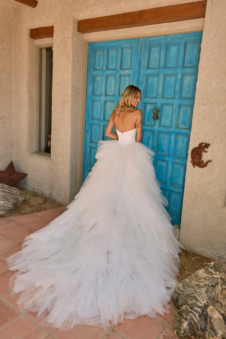 L'Amour by Calla Blanche LA26109